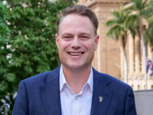 lord mayor adrian schrinner cityhall close